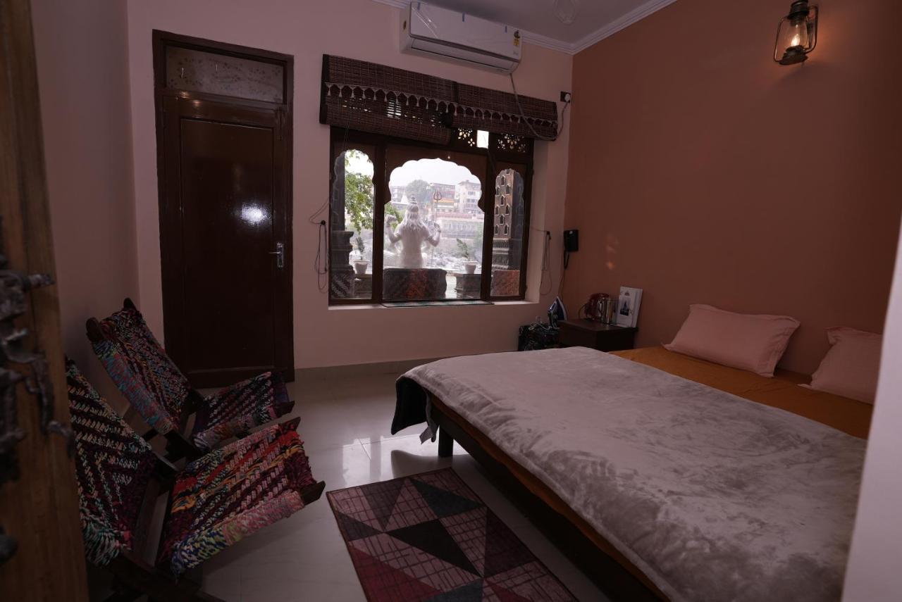 Hotel Vedic Dham Ganga à Rishīkesh Extérieur photo