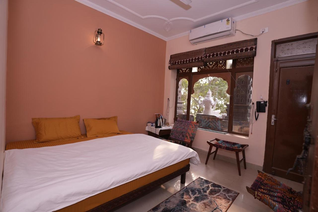 Hotel Vedic Dham Ganga à Rishīkesh Extérieur photo